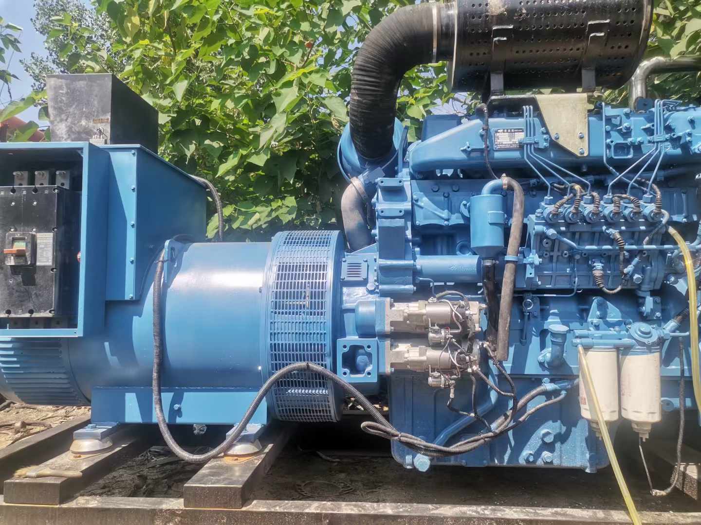 东湖详细说明降低 800kW 柴油发电机输出电流波动的方法