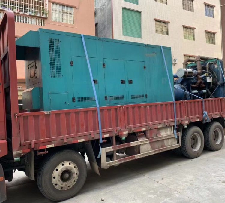 东湖如何在不同负载率下确保 400KW 柴油发电机组的正常运行？